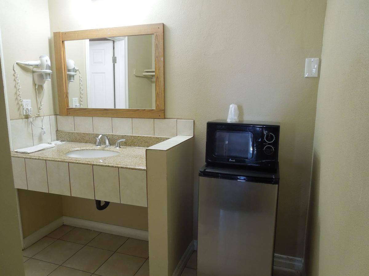 Castaway Motel Orange Bagian luar foto